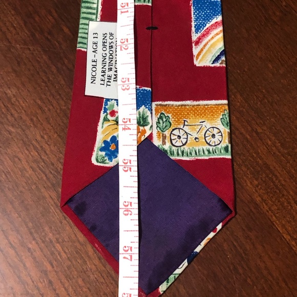 Tie - Picture 5 of 5